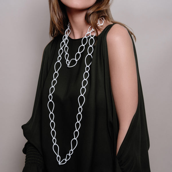 Twisted Oval Link Necklace